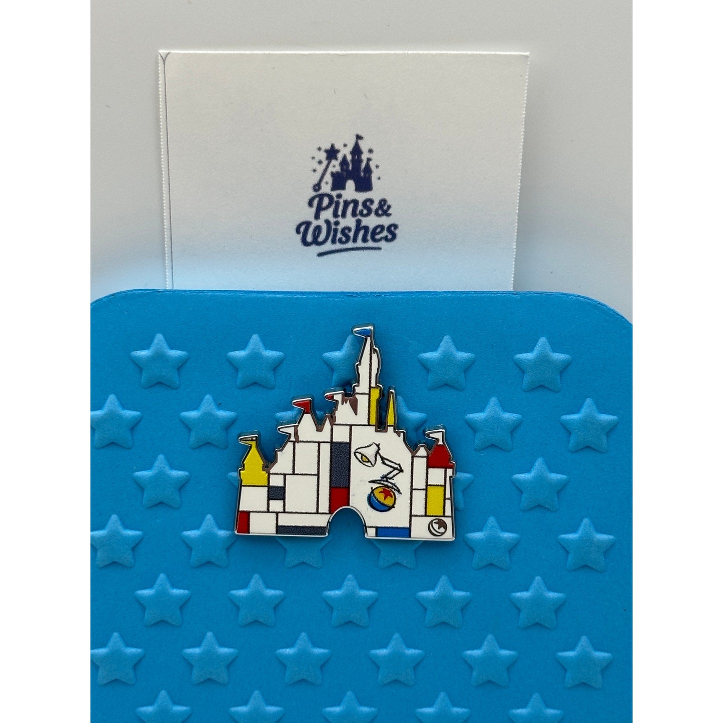Chaser Pixar Place - Castle DLR Hidden Disney 2026 Wave A Hidden Mickey Pin