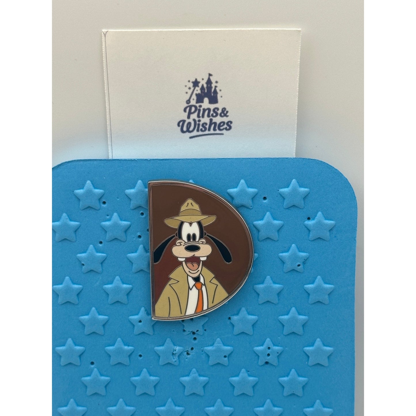 Disney Daring Detectives Mystery Pin - Disneyland DLR - Goofy