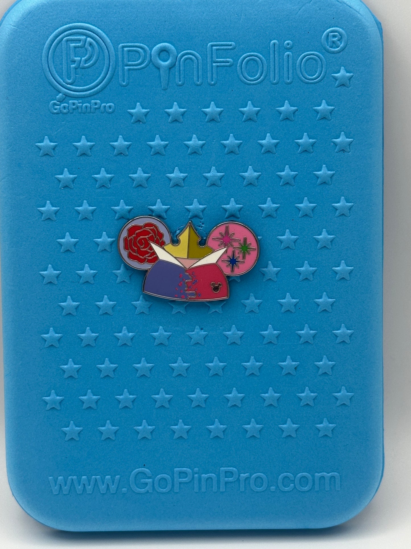 Disneyland DLR Wave B Hidden Disney Ear Hat Pin Sleeping Beauty Aurora Chaser | Pins and Wishes