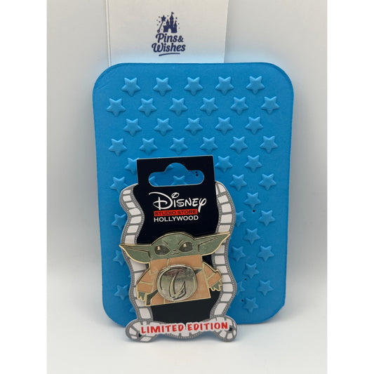 DSSH DSF - Grogu - Star Wars: The Mandalorian and Grogu Pin - LE 400