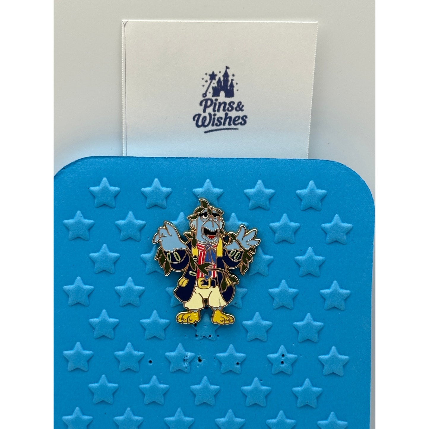 Disney Muppets Sam Eagle as Samuel Arrow Pin – Muppet Treasure Island 30th LE450