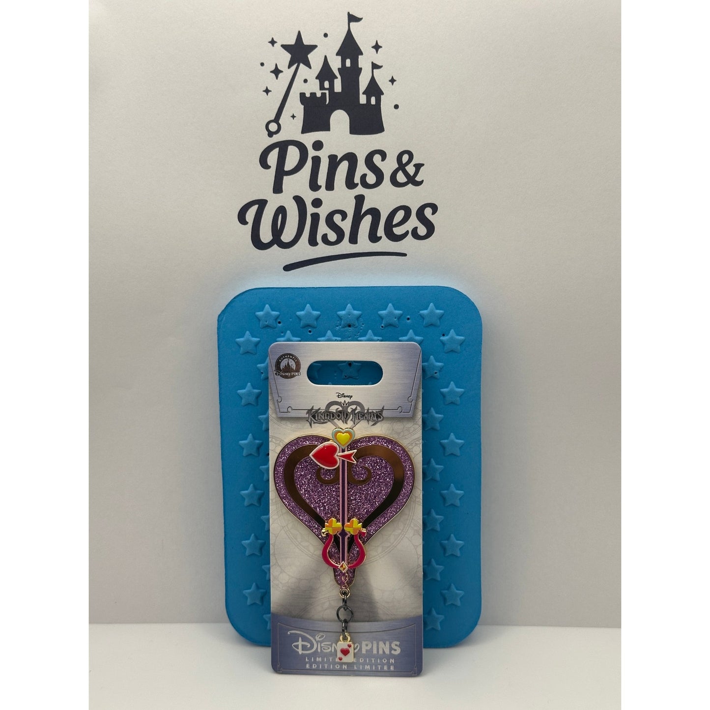 Disney Kingdom Hearts Keyblade Pin - Lady Luck 7/12 - Limited Edition LE 4000