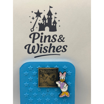 Disney Donald & Daisy Pins – Legends Plaque Pin Series 2 TWDCS / DEC