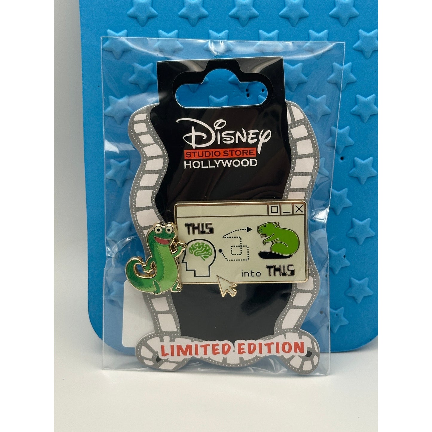 DSSH DSF - Tom The Lizard Pin - Hoppers - Disney Studio Store Hollywood LE 300