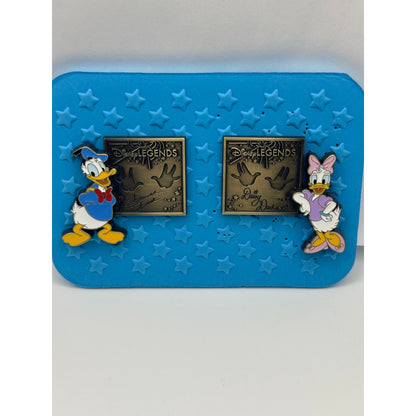 Disney Donald & Daisy Pins – Legends Plaque Pin Series 2 TWDCS / DEC