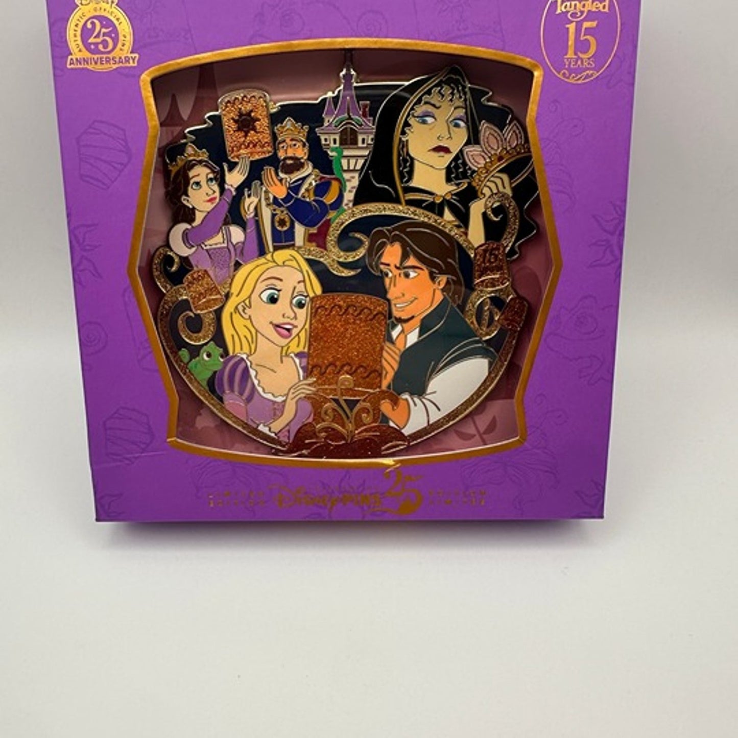 Tangled 15th Anniversary Jumbo Pin – Limited Edition 1750 Disney