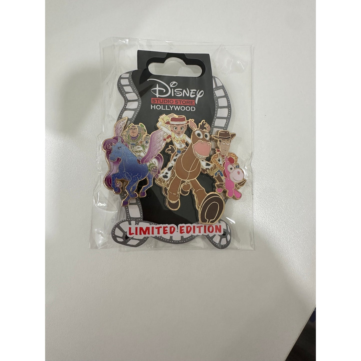 DSSH Toy Story 5 Cast Pin LE400 - Buzz Lightyear, Jesse, and Woody
