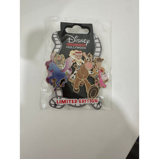 DSSH Toy Story 5 Cast Pin LE400 - Buzz Lightyear, Jesse, and Woody