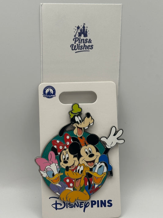 Disney Pin Sensational Six Character Cluster